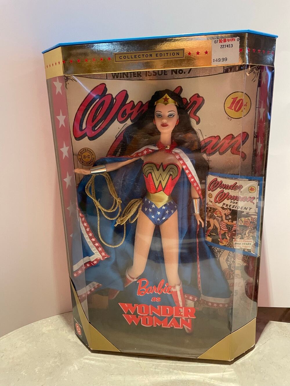 Vintage 1999 wonder woman Barbie new inbox